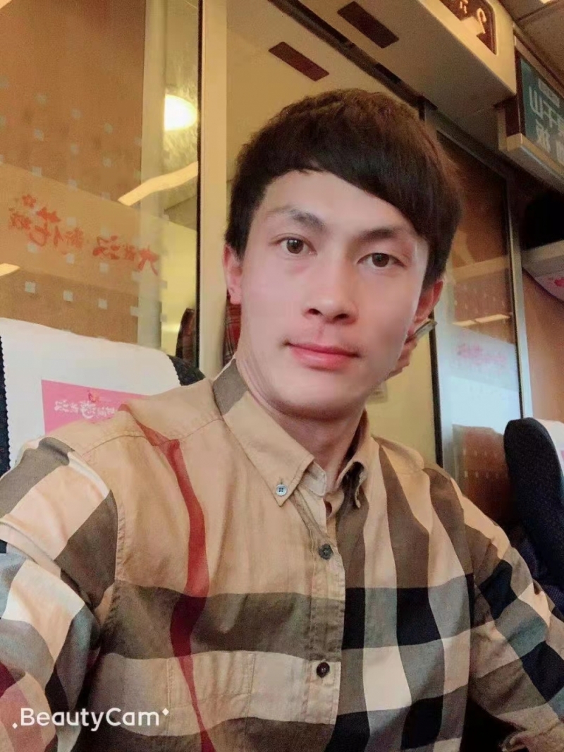 虞龙